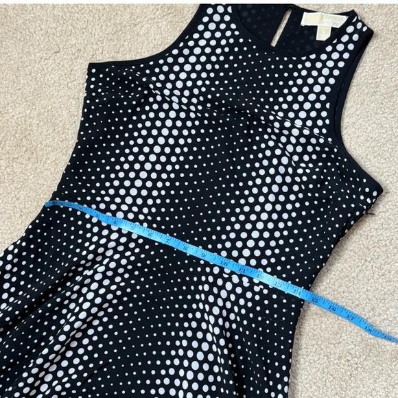 Michael Kors Georgette Dress Handkerchief Hem Black White Ombre Dot Print Size 2 - Picture 10 of 16